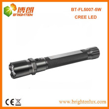 Factory Supply CE Approved Heavy Duty Matal 3 C Battery Powered XPG 5W CREE LED Brightest Flashlight
